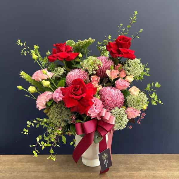 What Flowers Milsons Point Apartments Suit Best for Small Spaces?

